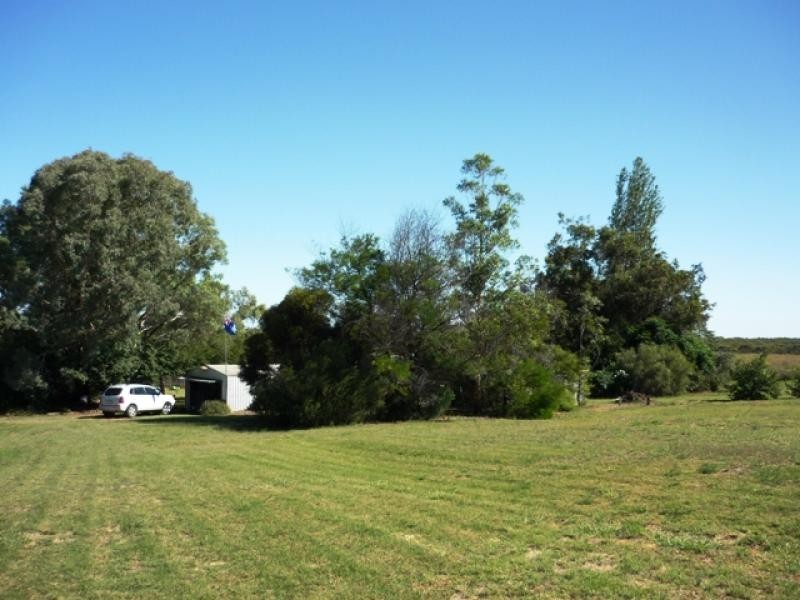 9 Bourke Road, Cardross VIC 3496