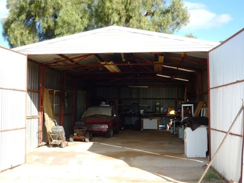 8438 Calder Highway, Red Cliffs VIC 3496