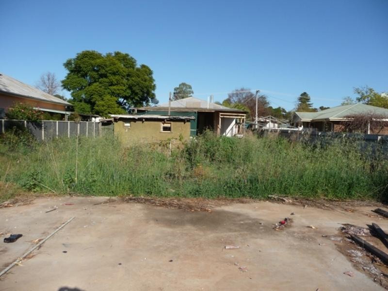 14 Carrington Street, Robinvale VIC 3549