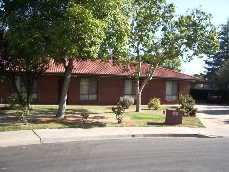 4 MCEDWARD COURT, Mildura VIC 3500