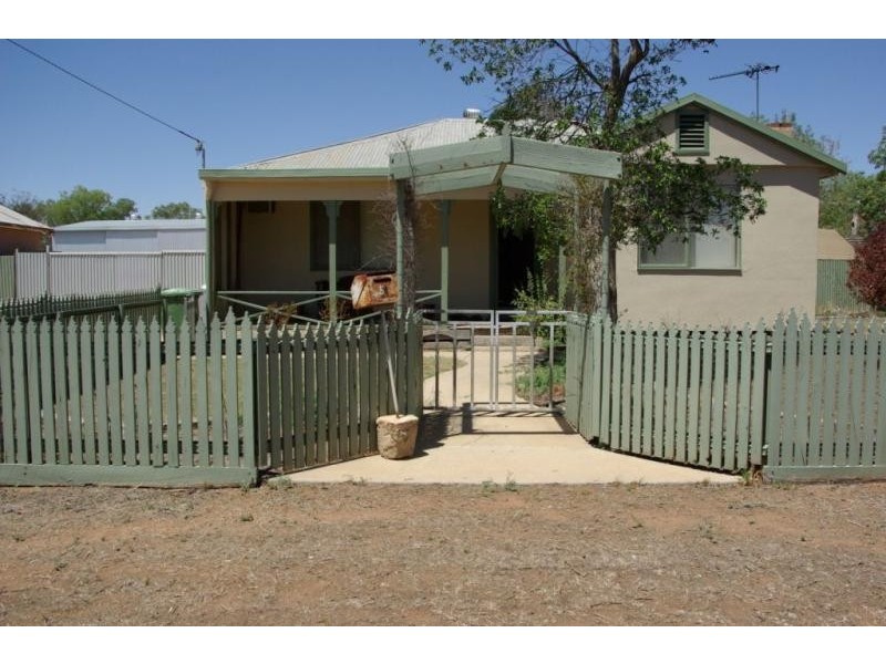 54 MURRAY STREET, Wentworth NSW 2648