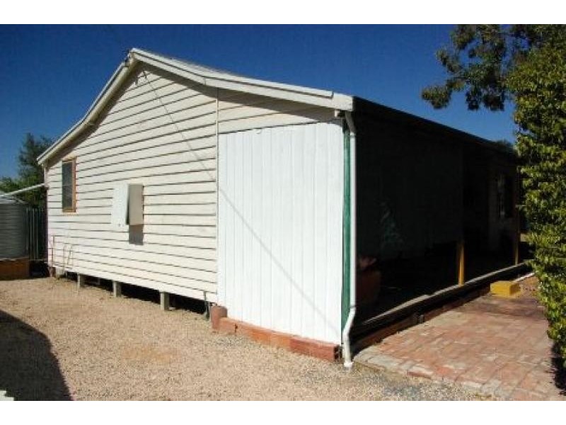 13 BEVERLEY STREET, Wentworth NSW 2648