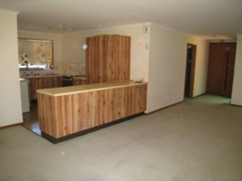 37 Riverview Drive, Dareton NSW 2717