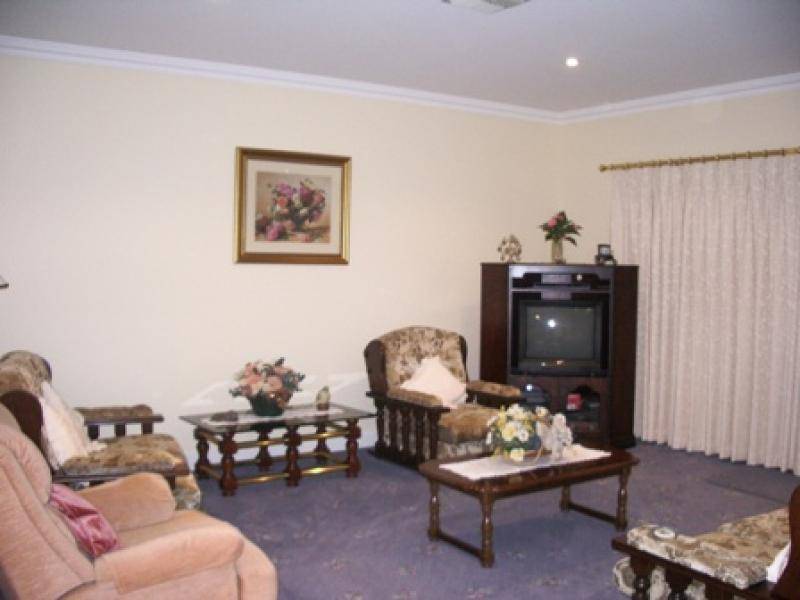 6 SUMMERHILL DRIVE, Mildura VIC 3500