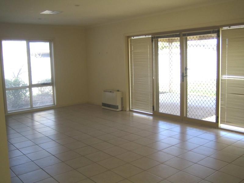 4 HOLLYWOOD BOULEVARD, Mildura VIC 3500