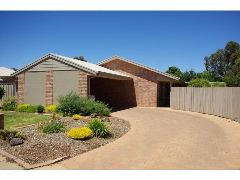 4 IREDALE COURT, Mildura VIC 3500