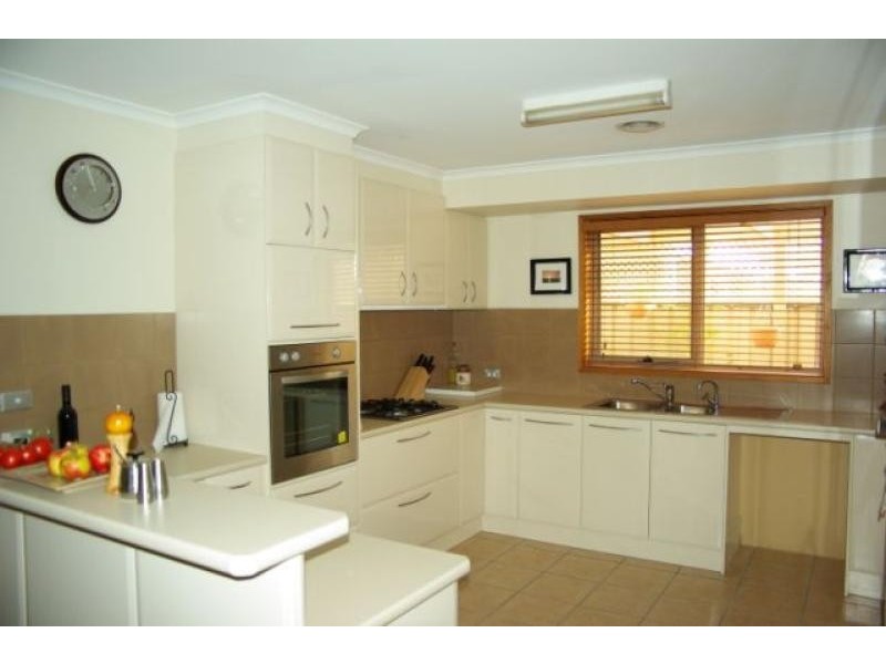 4 IREDALE COURT, Mildura VIC 3500