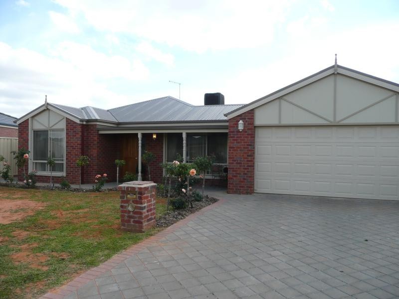 14 LEICESTER STREET, Mildura VIC 3500