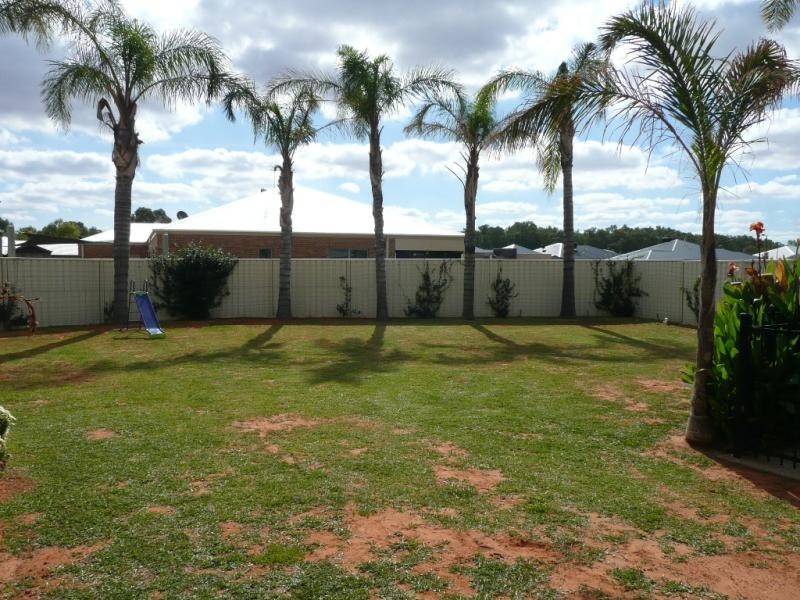14 LEICESTER STREET, Mildura VIC 3500