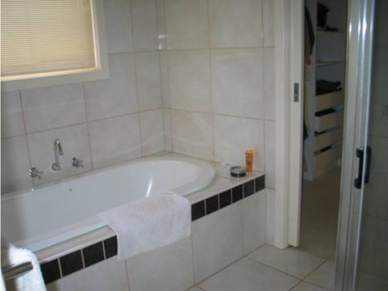 15 CHERRY AVENUE, Mildura VIC 3500