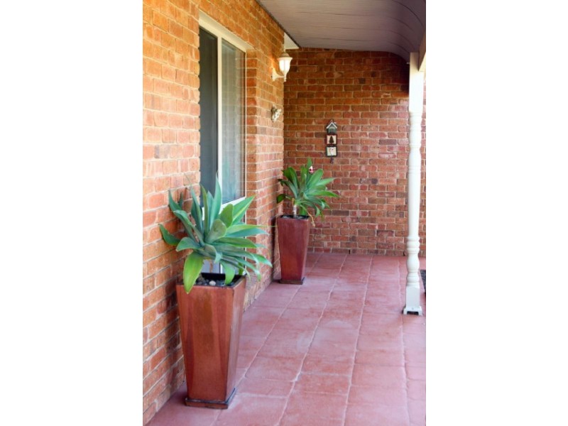 2 Wills Court, Mildura South VIC 3501