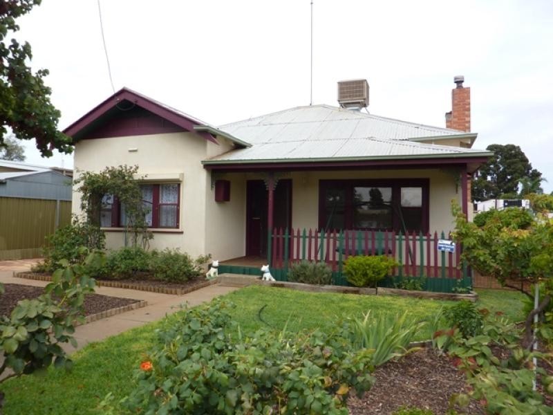 24 Millie Street, Dareton NSW 2717