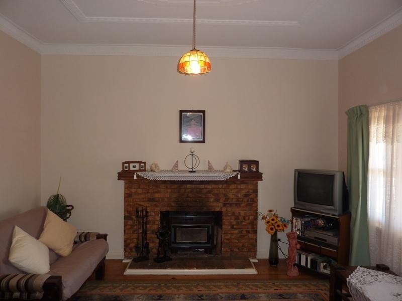 24 Millie Street, Dareton NSW 2717