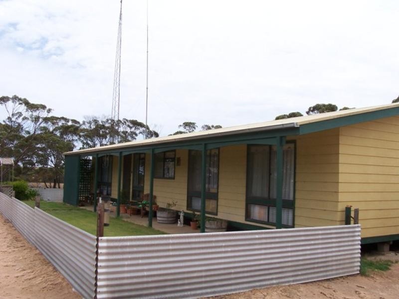 WARRACHIE, Lock SA 5633