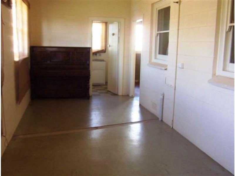 33 Ballantyne Street, Wudinna SA 5652