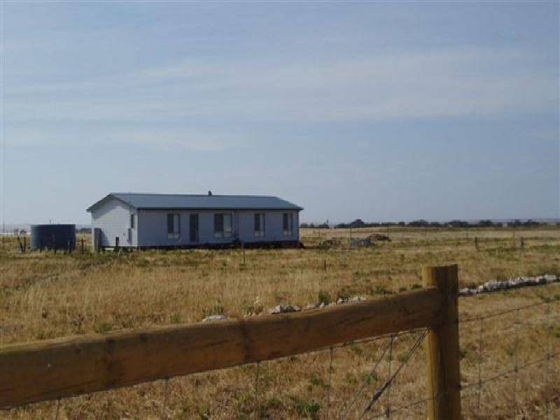 . FLINDERS HIGHWAY, Coulta SA 5607