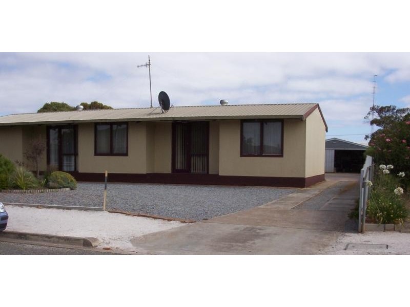9 PFITZNER STREET, Tumby Bay SA 5605
