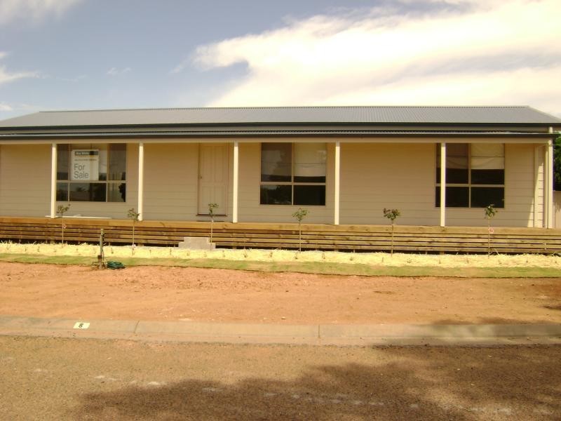 8 ARNO BAY ROAD, Cleve SA 5640