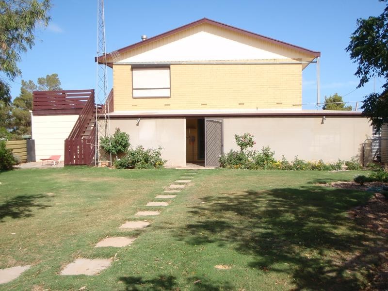 50 LINCOLN HIGHWAY, Cowell SA 5602