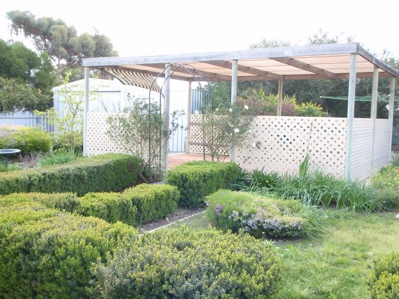 1 BURNETT STREET, Tumby Bay SA 5605