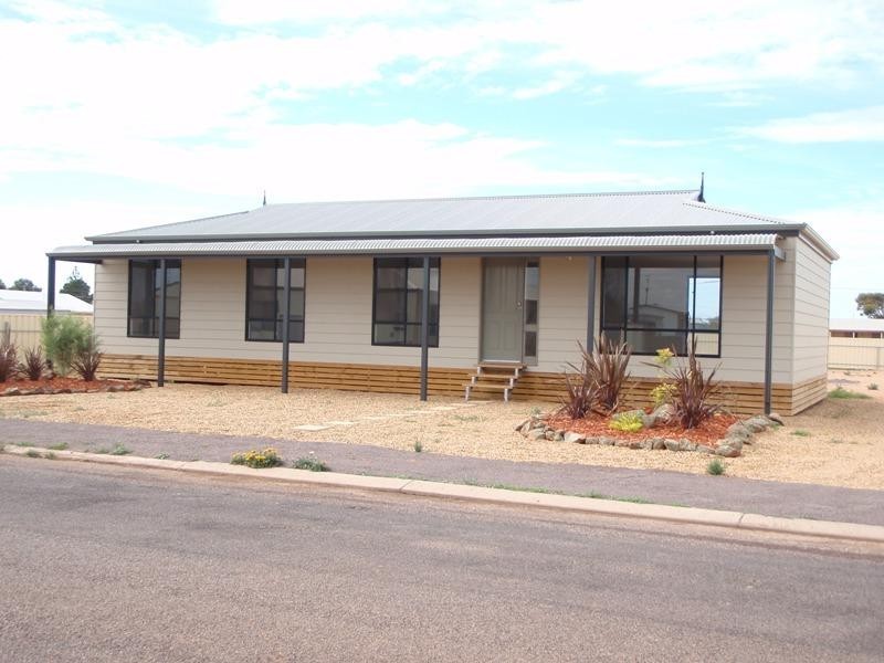 19 RUPARA STREET, Cowell SA 5602