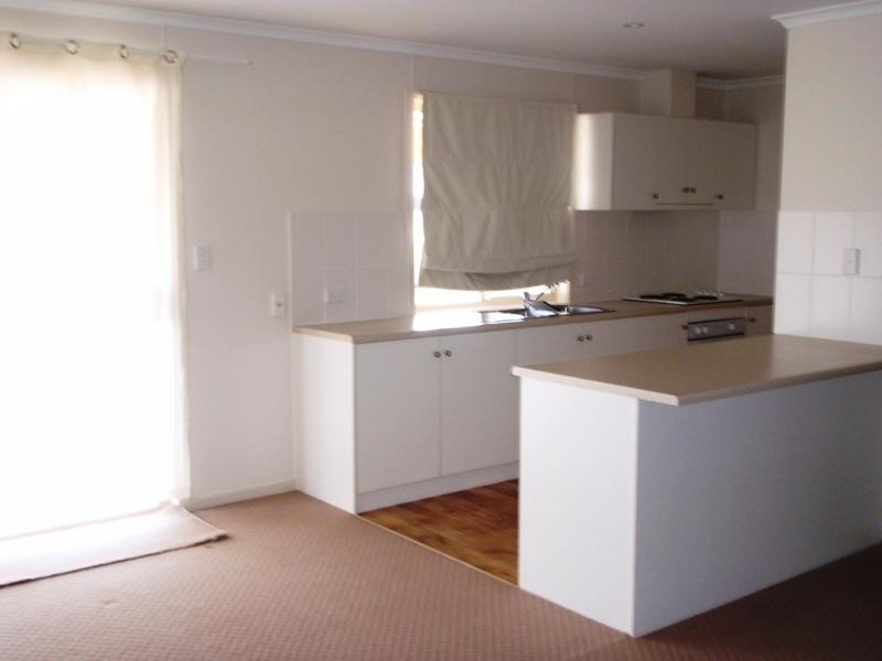 8 ARNO BAY ROAD, Cleve SA 5640