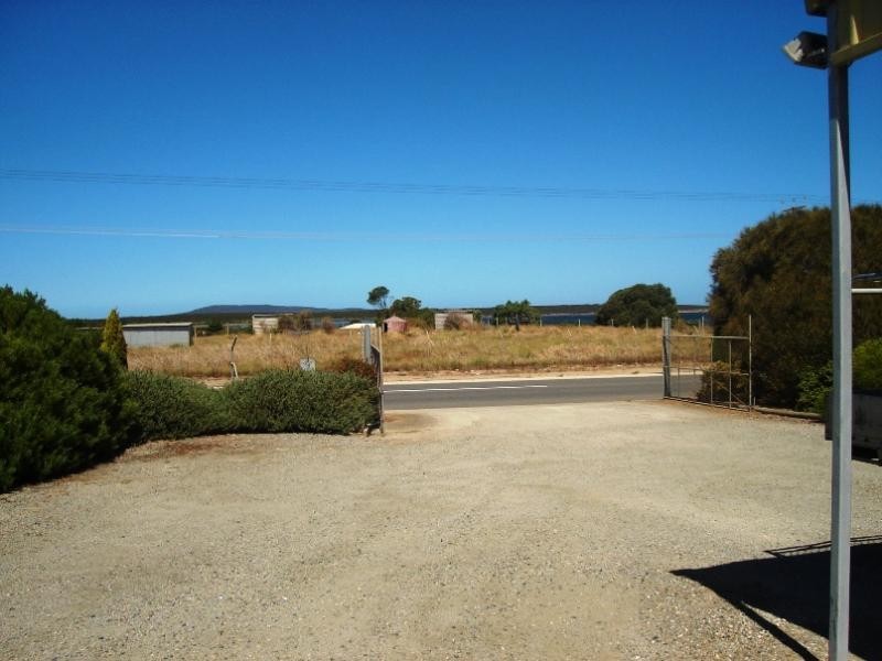 48 Proper Bay Road, Port Lincoln SA 5606