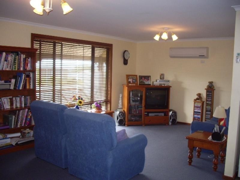 1 Burnett Street, Tumby Bay SA 5605