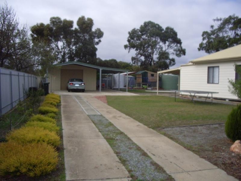 1 Firth Avenue, Cummins SA 5631