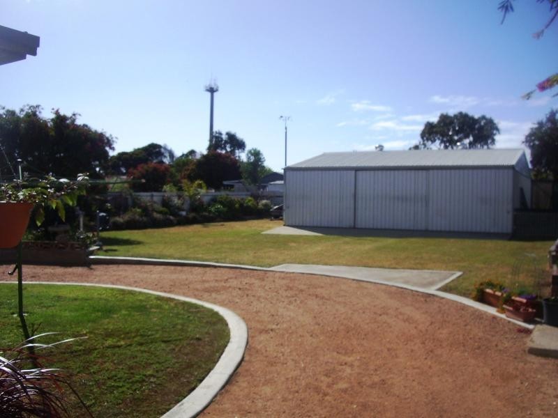 8 Louth Terrace, Louth Bay SA 5607