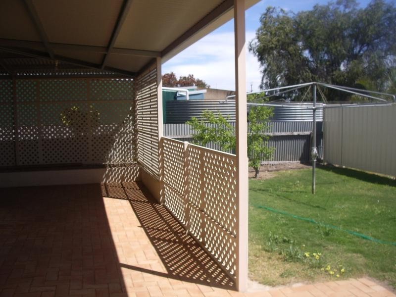 17 Wibberley Street, Tumby Bay SA 5605