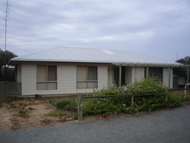 20 O’Loughlin Terrace, Port Neill SA 5604