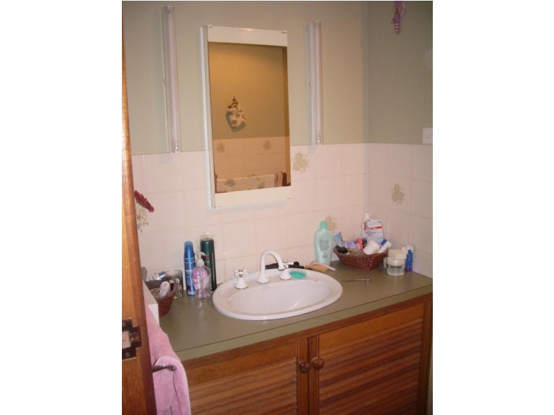 20 O’Loughlin Terrace, Port Neill SA 5604