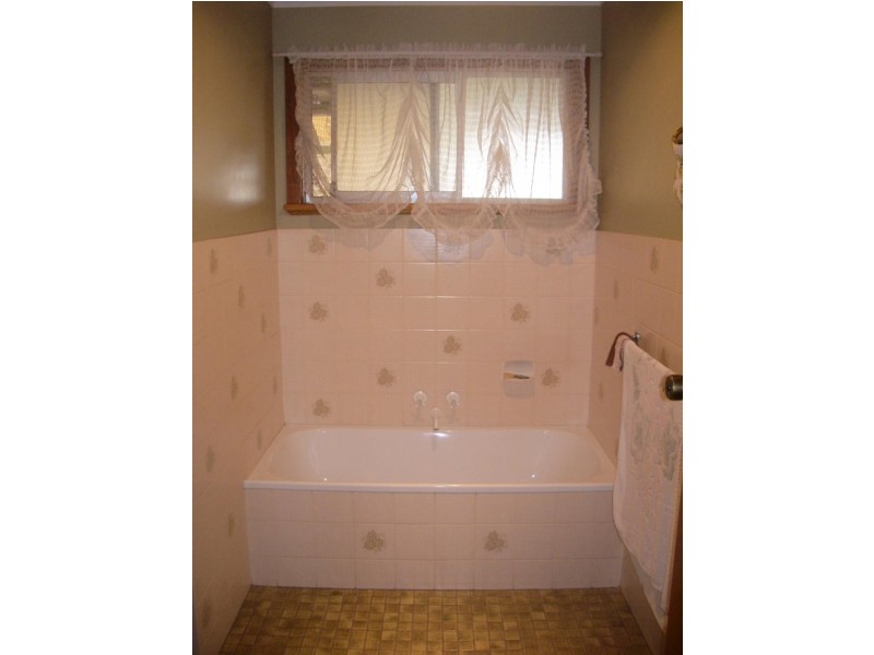 20 O’Loughlin Terrace, Port Neill SA 5604