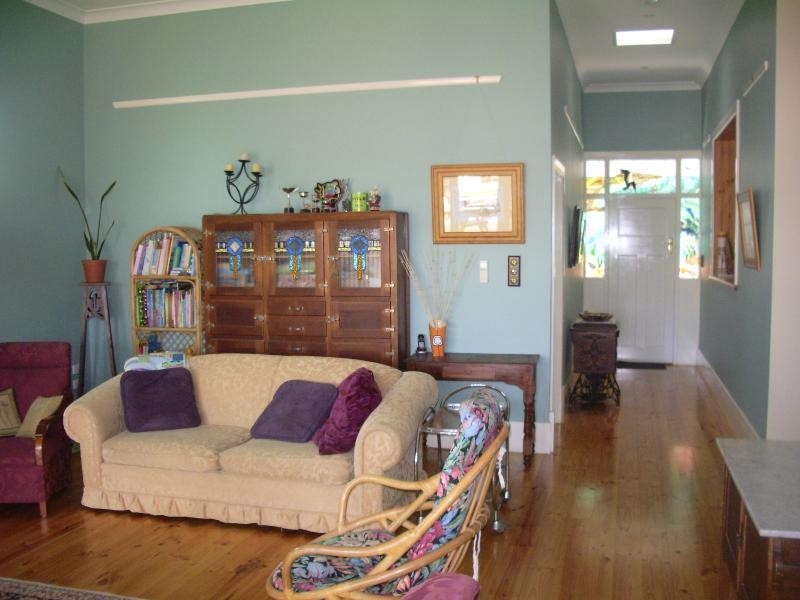 2 Lawrie Street, Tumby Bay SA 5605