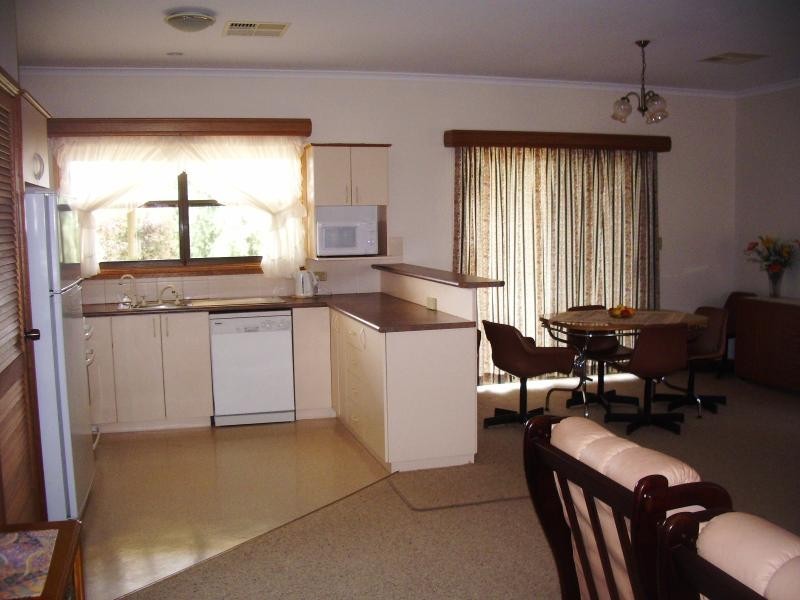 37 Wishart Street, Tumby Bay SA 5605