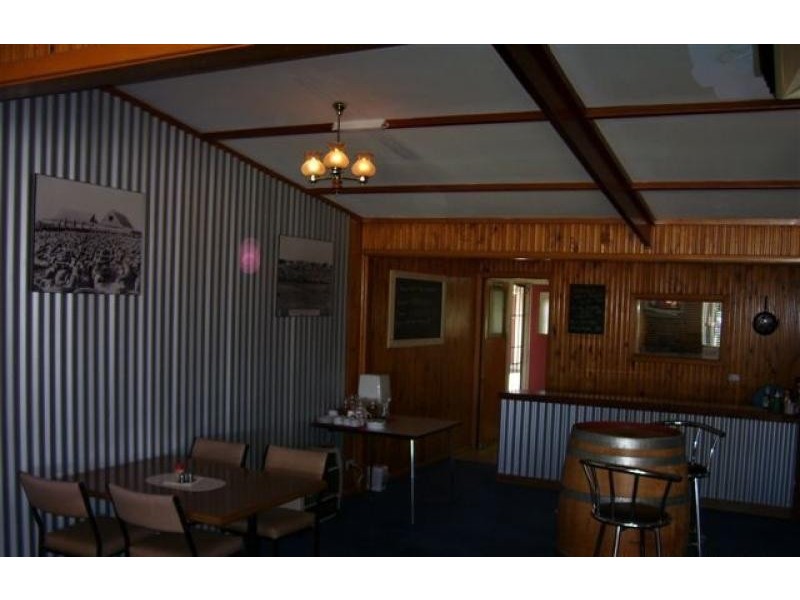 3 Warramboo Road, Lock SA 5633