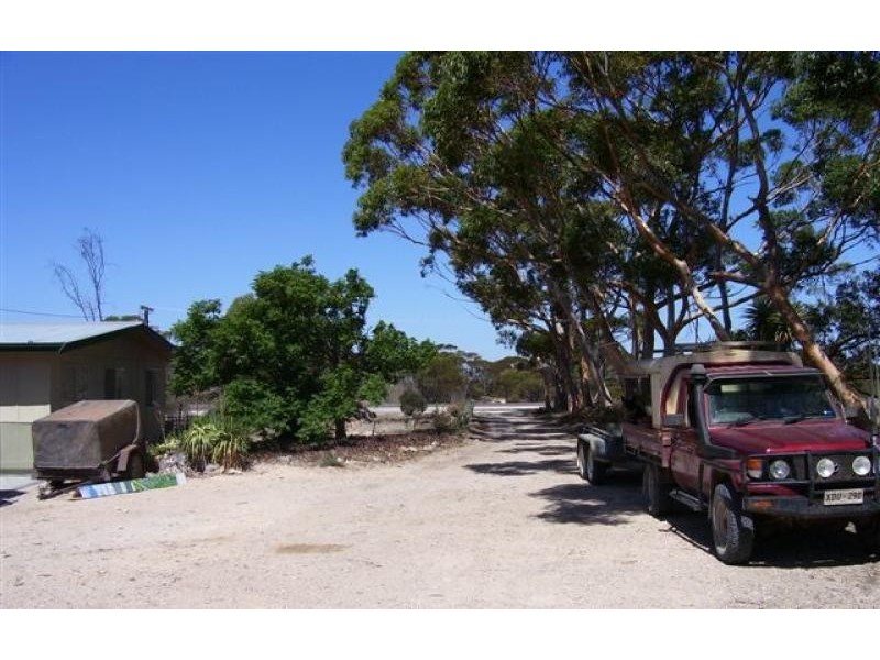 3 Warramboo Road, Lock SA 5633