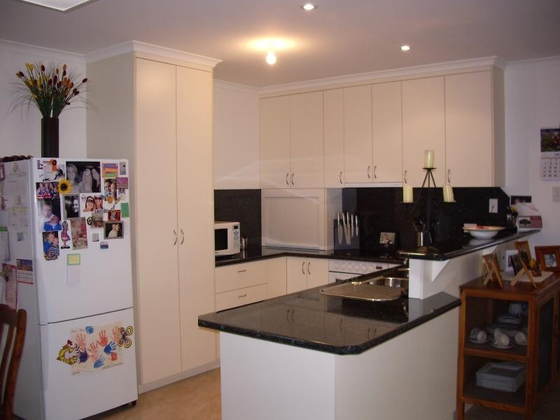 2/1 B Robert Street, Tumby Bay SA 5605