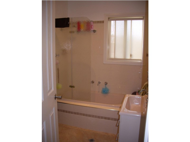 2/1 B Robert Street, Tumby Bay SA 5605