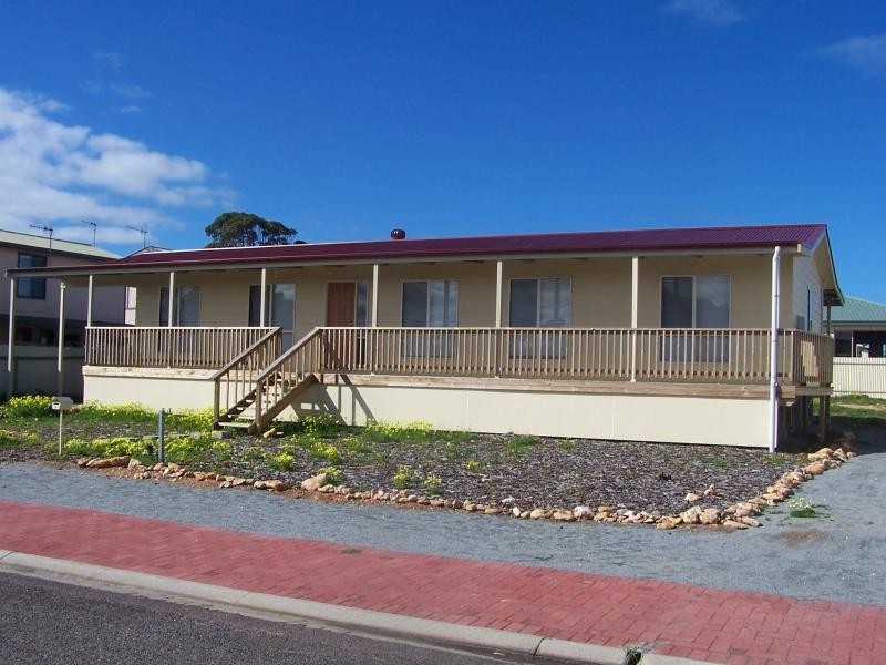 6 Berryman Street, Tumby Bay SA 5605