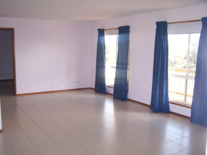 6 Berryman Street, Tumby Bay SA 5605