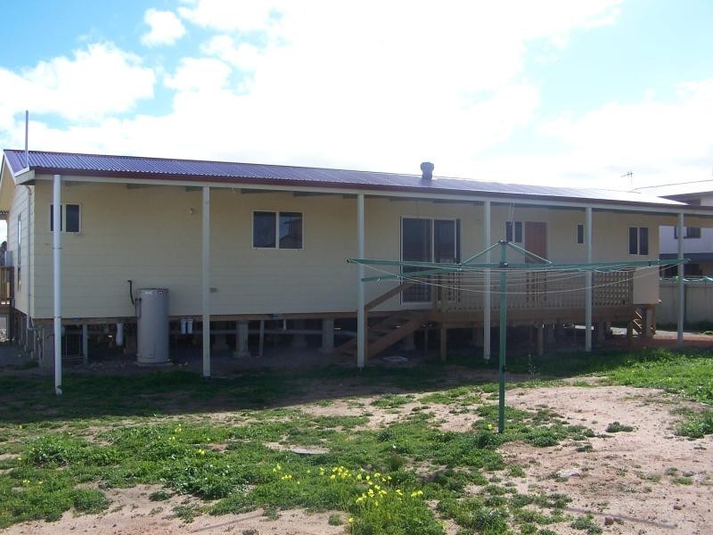 6 Berryman Street, Tumby Bay SA 5605