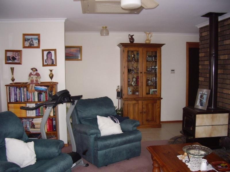 35 Lawrie Street, Tumby Bay SA 5605