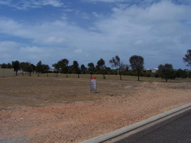 30 Berryman Street, Tumby Bay SA 5605