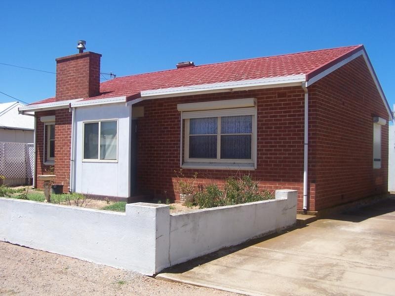 19 Lawrie Street, Tumby Bay SA 5605