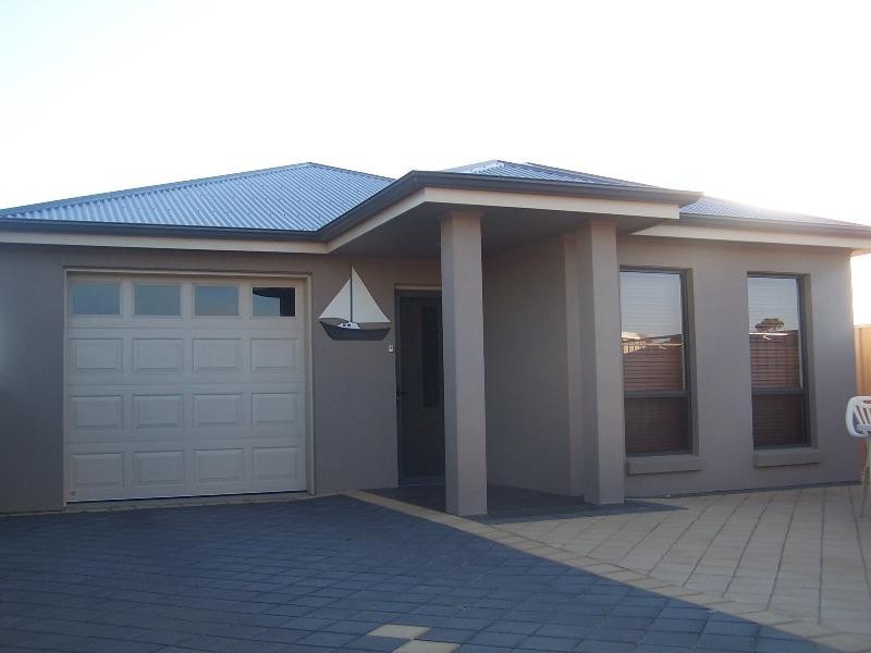 16 a Nelcebee Terrace, Tumby Bay SA 5605