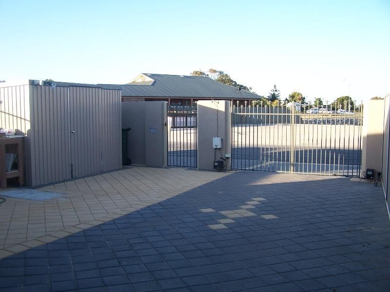 16 a Nelcebee Terrace, Tumby Bay SA 5605