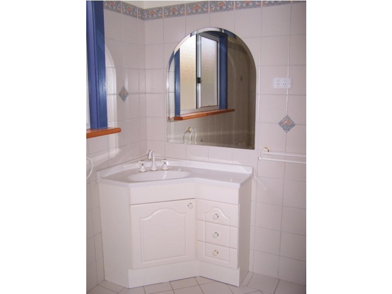 10 Sidney Road, Tumby Bay SA 5605