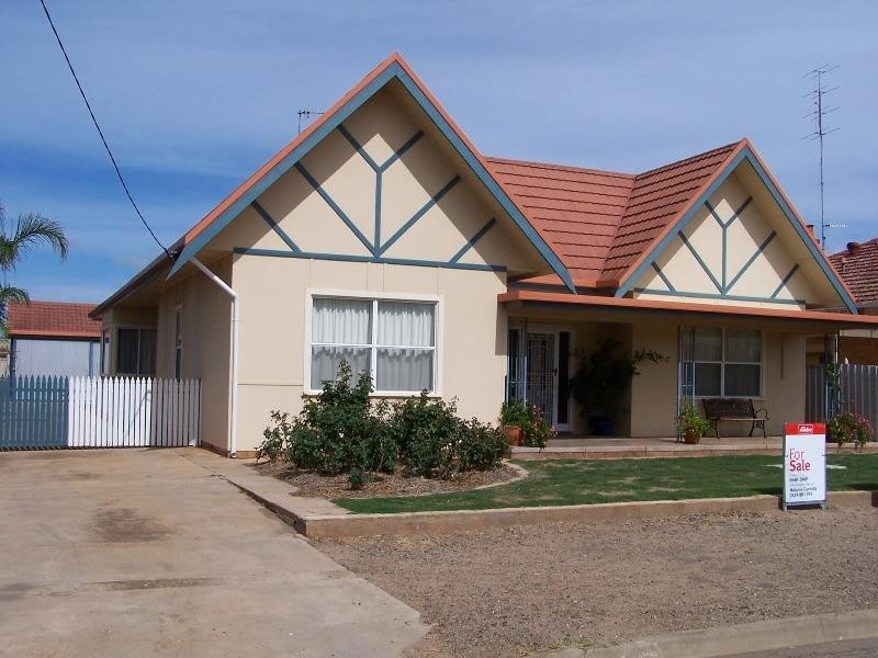 10 Sidney Road, Tumby Bay SA 5605